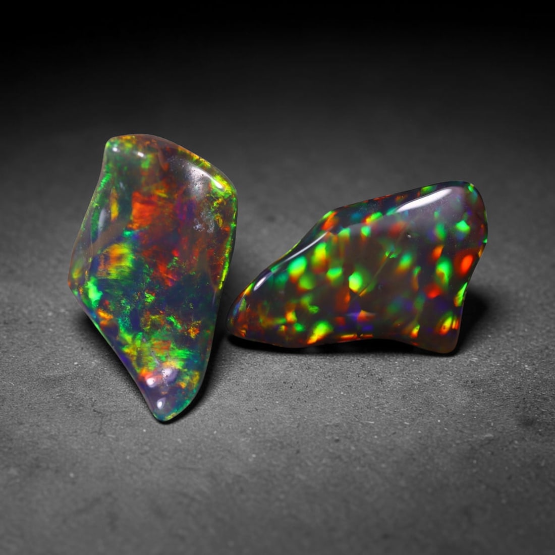 *4.40Ct Natural Freeform Black Opal - 9x7x4mm - Polished Rough , 26E: Ksmith Heritage Auctioneers Subject: Natural Opal Origin: Ethiopia Treatment: Smoked Shape: Freeform Type: Polished Rough