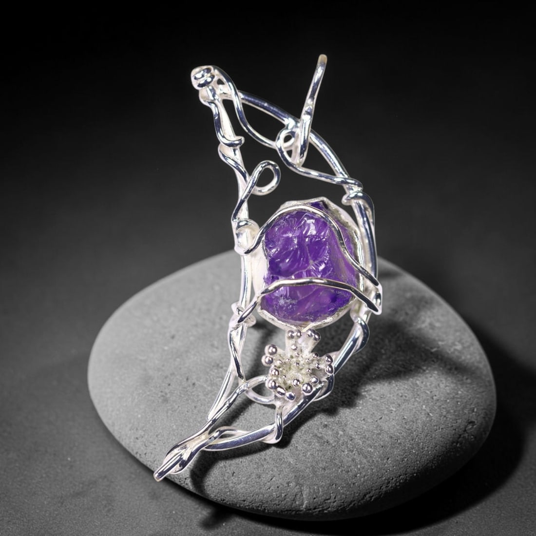 5.37g Crystal Rock Wire Wrap Pendant - 925 Silver , 850E: Ksmith Heritage Auctioneers Subject: Natural Crystal Rock Pendant Type: Pendant