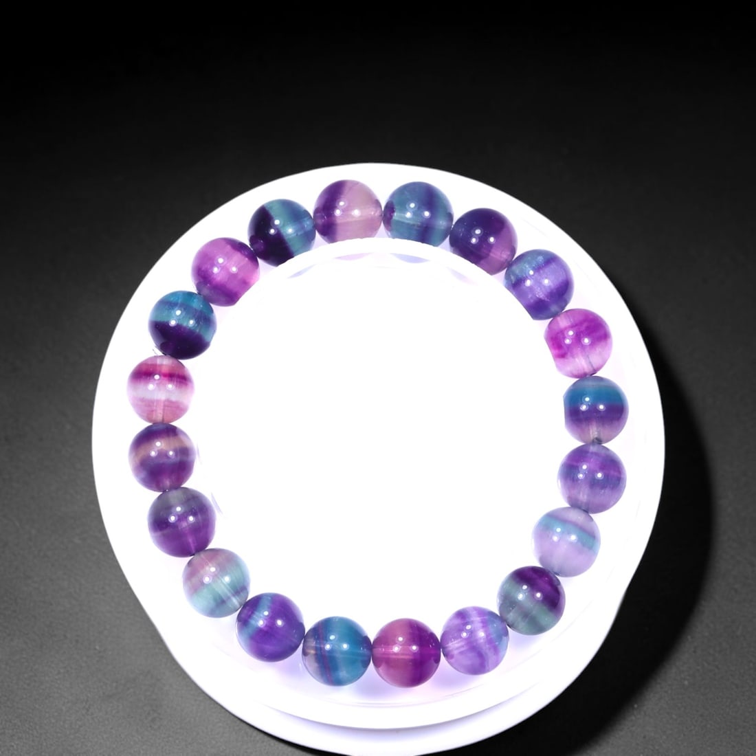 29.20g Fluorite Bracelet - Polished Beads , 817E: Ksmith Heritage Auctioneers Subject: Natural Fluorite Carat Weight: 29.20g