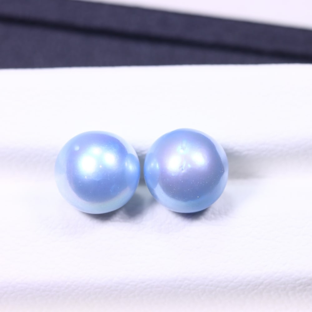 6.11cts Blue Freshwater Pearl Pair 7.6mm - No Hole Drill , 481C: Ksmith Heritage Auctioneers Subject: Natural Pearl Treatment: Colour Enhance Shape: Round Bead Type: Without hole, no drill