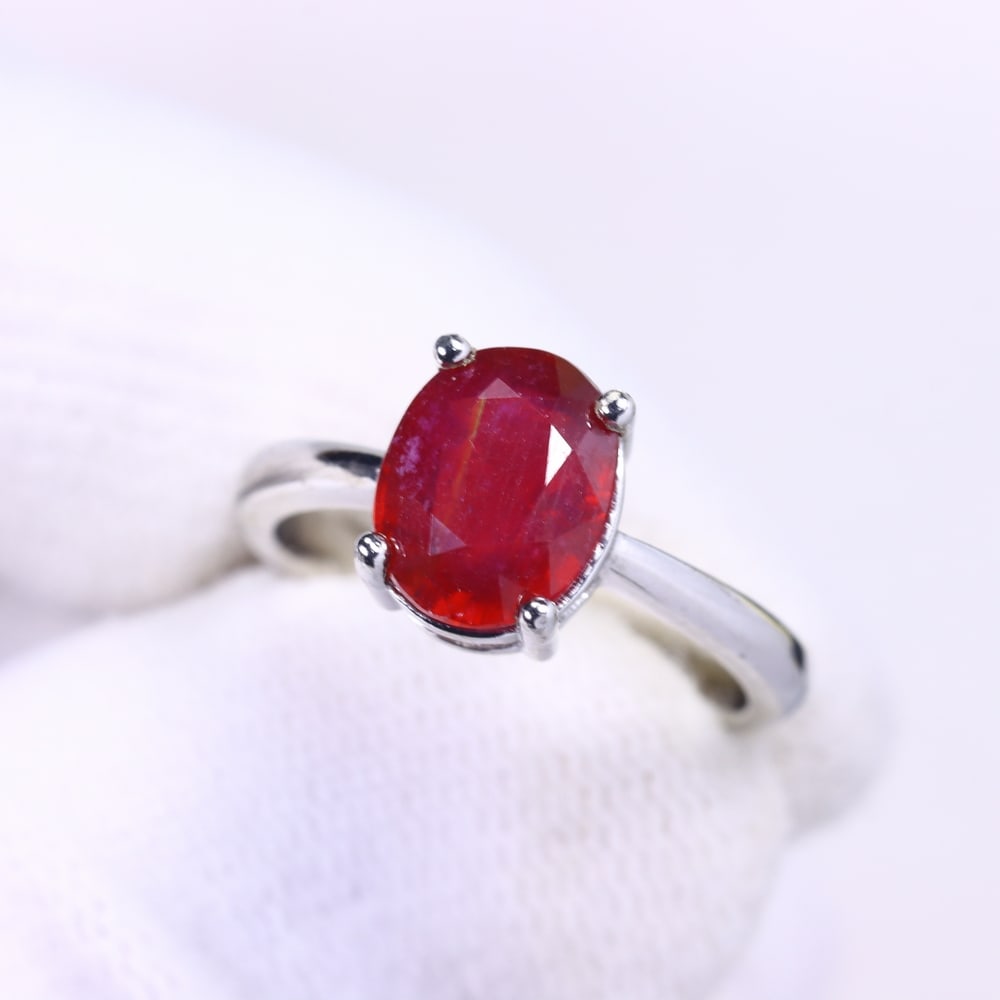 3.52g Ruby Ring - 925 Sterling Silver - Size US 6.5 , 122C: Ksmith Heritage Auctioneers