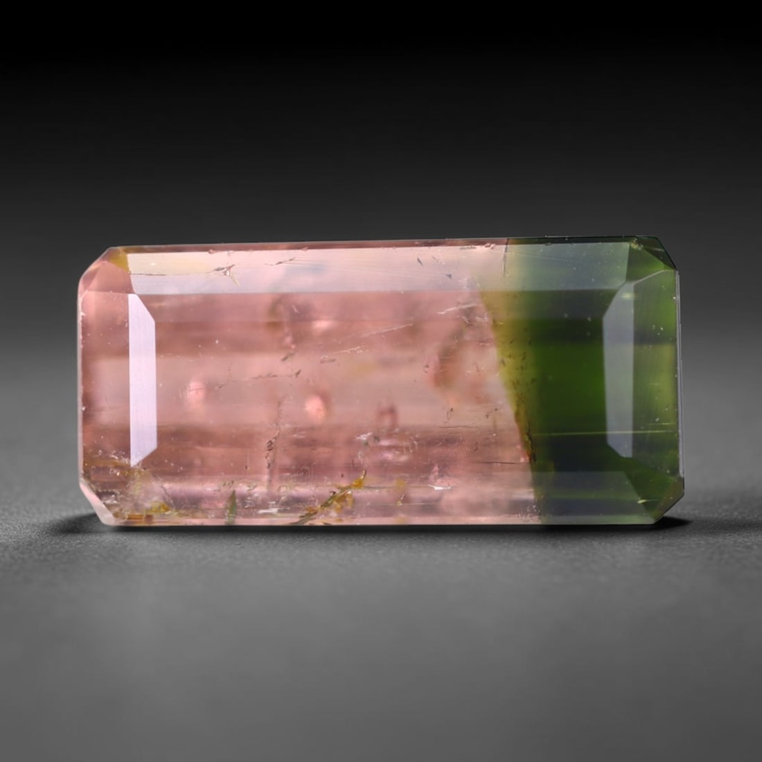 3.07cts Natural Watermelon Tourmaline - Bi-Colour Faceted Cut, 999B: Ksmith Heritage Auctioneers Subject: Natural Tourmaline Origin: Africa Carat Weight: 3.07cts Dimension: 11.3x5.3x4.7 mm Type: Faceted, Polished
