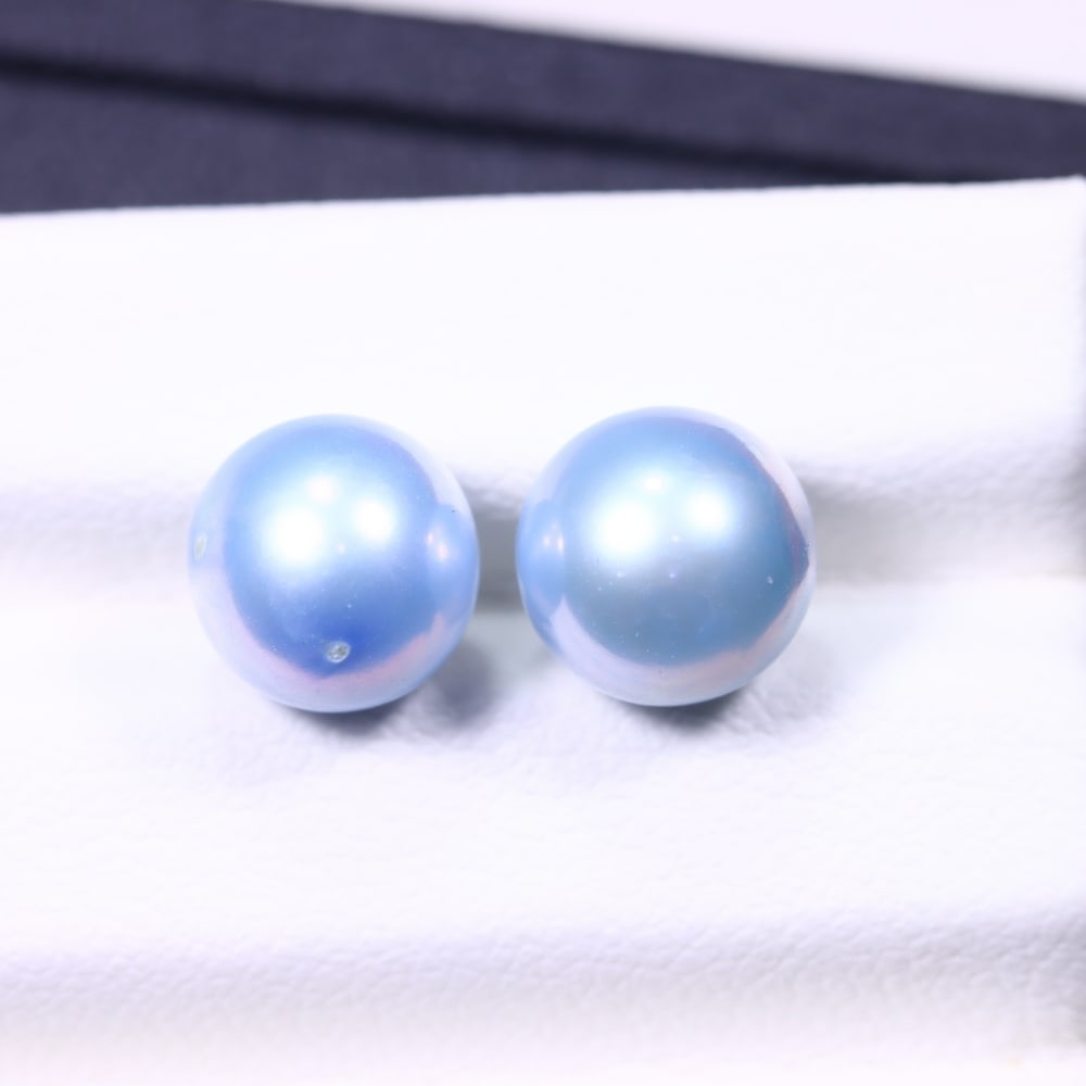 6.40cts Blue Freshwater Pearl Pair 7.7mm - No Hole Drill , 485C: Ksmith Heritage Auctioneers Subject: Natural Pearl Treatment: Colour Enhance Shape: Round Bead Type: Without hole, no drill