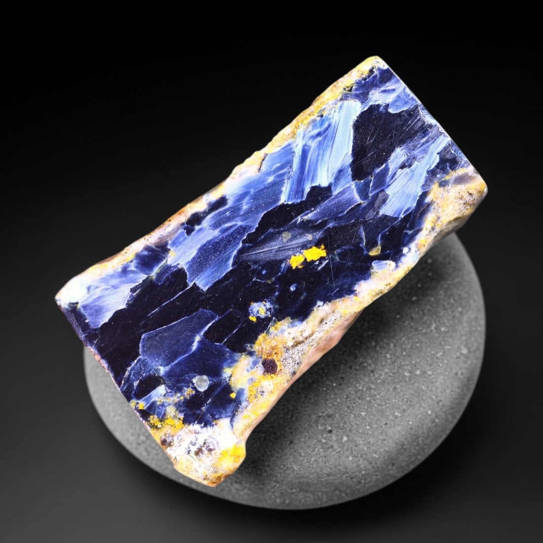 40.92Ct Pietersite Slab - Gemstone Crystal - Freeform Slice, 345B: Ksmith Heritage Auctioneers Subject: Natural Pietersite Origin: Namibia, South Africa Carat Weight: 40.92Ct Dimension: 35.2 x 21.2 x 5.6 mm Treatment: Natural Untreated Shape:
