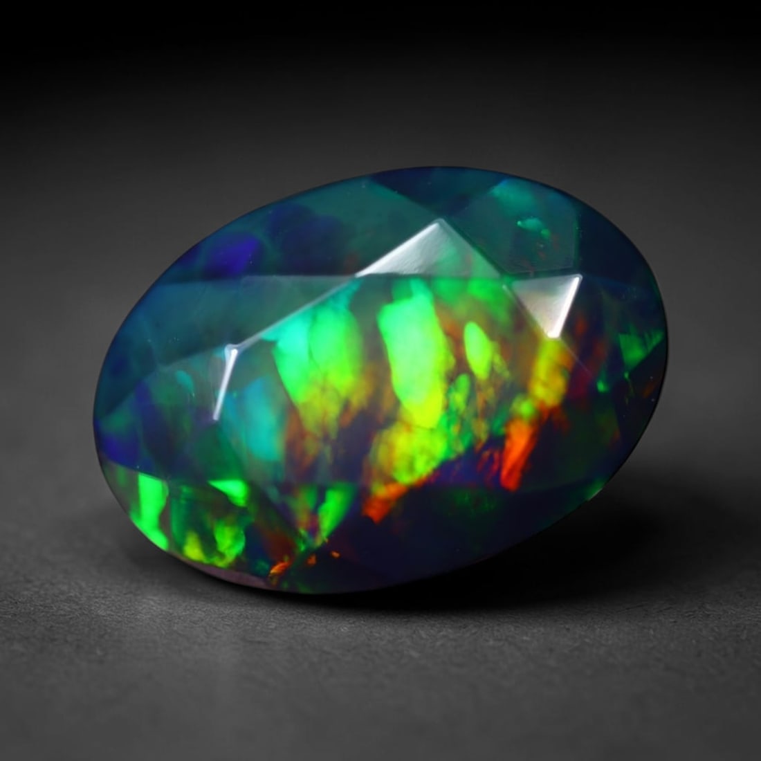 *4.78Ct Smoked Faceted Welo Opal Polished - Ethiopian Opal , 282C: Ksmith Heritage Auctioneers Subject: Natural Ethiopian Welo Opal Origin: Ethiopia Carat Weight: 4.78Ct Dimension: 14.4x10.1x8 mm Treatment: Smoked Type: Faceted, Polished<