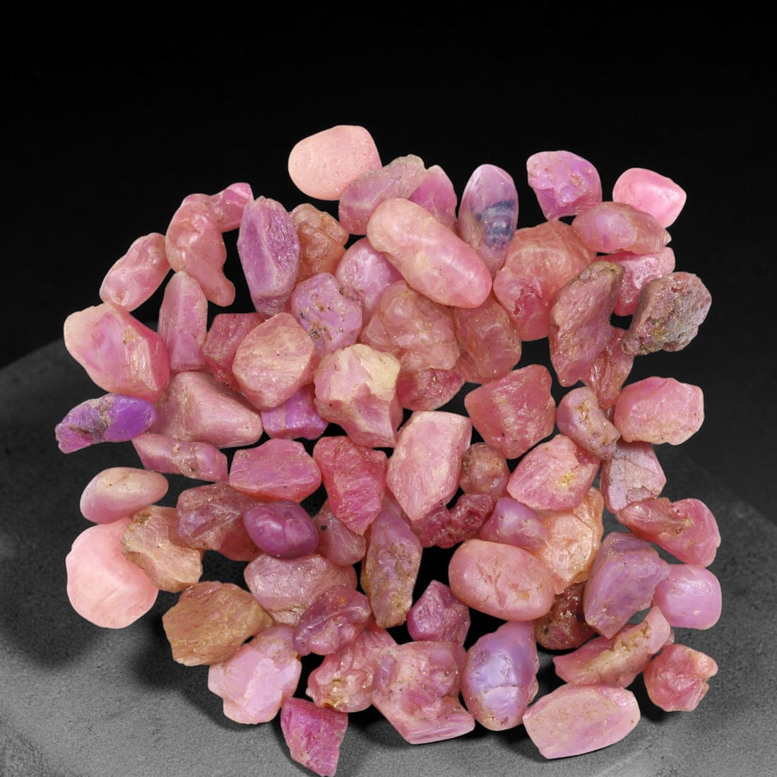 154Ct Raw Ruby Freeform Lot - Rough Specimen , 731C: Ksmith Heritage Auctioneers Subject: Natural Ruby Treatment: No Treat