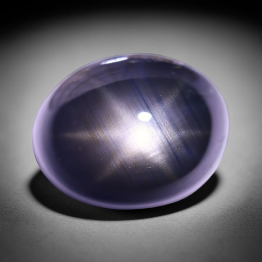 4.68cts 6 Rays Black Star Sapphire , 68E (1 of 2)
