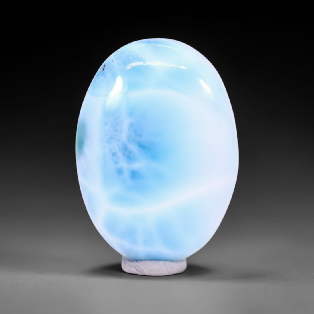 *16.41Ct Natural Larimar - Polished Cabochon , 246C: Ksmith Heritage Auctioneers Subject: Natural Larimar Carat Weight: 16.41 Ct Dimension: 21.9x15.8x5.3 mm Type: Cabochon, Polished