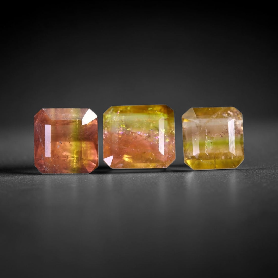 9.11cts Natural Watermelon Tourmaline Set - Bi-Colour Faceted Cut , 622E: Ksmith Heritage Auctioneers Subject: Natural Tourmaline Origin: Africa Carat Weight: 9.11 cts Dimension: 8.7x8.5x5.1 mm Type: Faceted, Polished