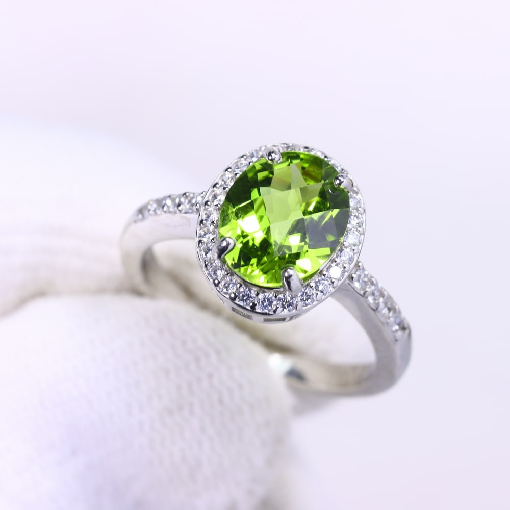 3.61g Peridot Ring - 925 Sterling Silver - Size US 6.5 , 120C (1 of 3)