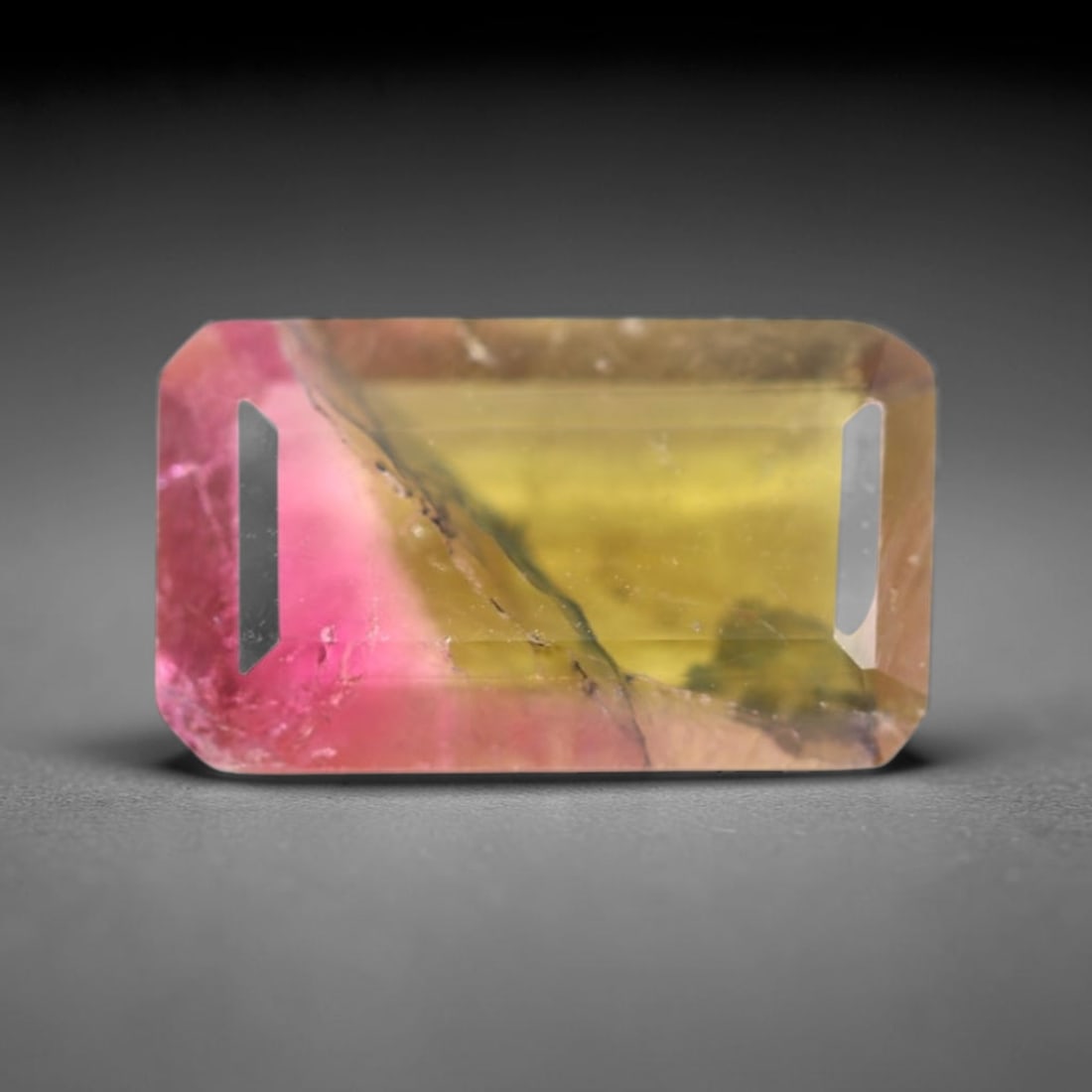 *2.39Ct Natural Watermelon Tourmaline - Bi-Colour Faceted Cut, 146C: Ksmith Heritage Auctioneers Subject: Natural Tourmaline Origin: Africa Carat Weight: 2.39 Ct Dimension: 12.2x7.1x3 mm Type: Faceted, Polished