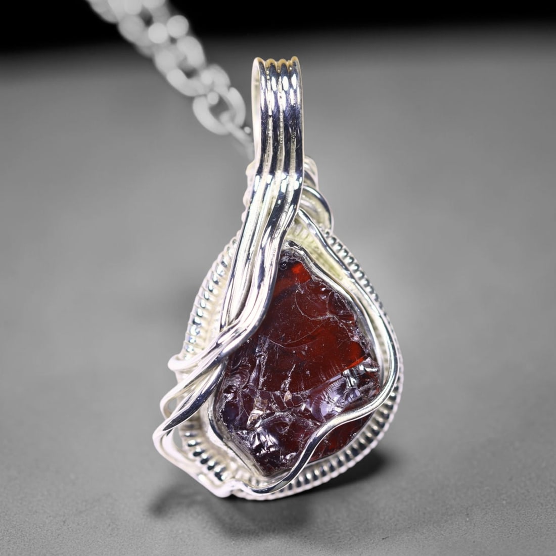 5.23g Crystal Rock Wire Wrap Pendant - 925 Silver , 916E: Ksmith Heritage Auctioneers Subject: Natural Crystal Rock Pendant Type: Pendant