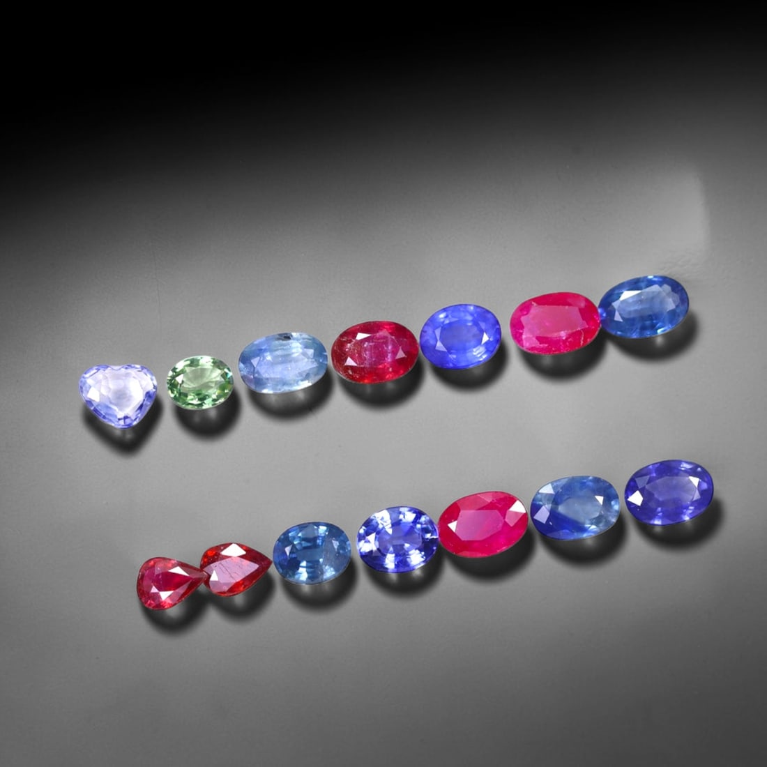 *7.18Ct Heated Fancy Sapphire Lot - Polished Faceted , 336C: Ksmith Heritage Auctioneers Subject: Natural Sapphire Carat Weight: 7.18Ct Dimension: 6x4.1x2.7 mm Treatment: Heated Type: Faceted, Polished