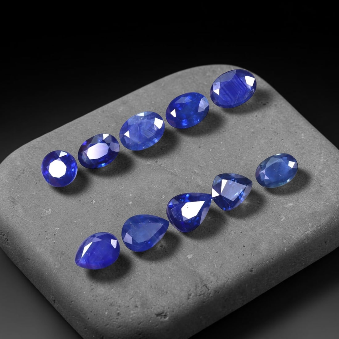 *7.52Ct Heated Blue Sapphire Lot - Polished Faceted , 327C: Ksmith Heritage Auctioneers Subject: Natural Sapphire Carat Weight: 7.52Ct Dimension: 5.1x5.1x3.1 mm Treatment: Heated Type: Faceted, Polished