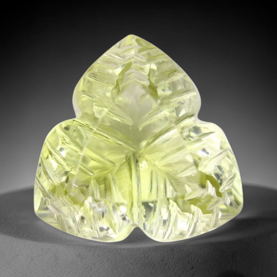 34.88Ct Lemon Carving Quartz - Polished Carving , 4E: Ksmith Heritage Auctioneers Subject: Natural Lemon Quartz Origin: Brazil Carat Weight: 34.88Ct Dimension: 22.6x21.8x13.8 mm Treatment: Untreated Type: Carving, Polished