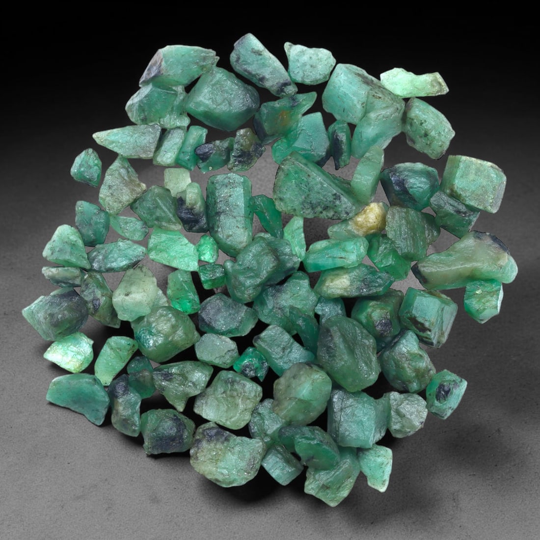 57Ct Raw Emerald Freeform Lot - Rough Specimen , 792C: Ksmith Heritage Auctioneers Subject: Natural Emerald