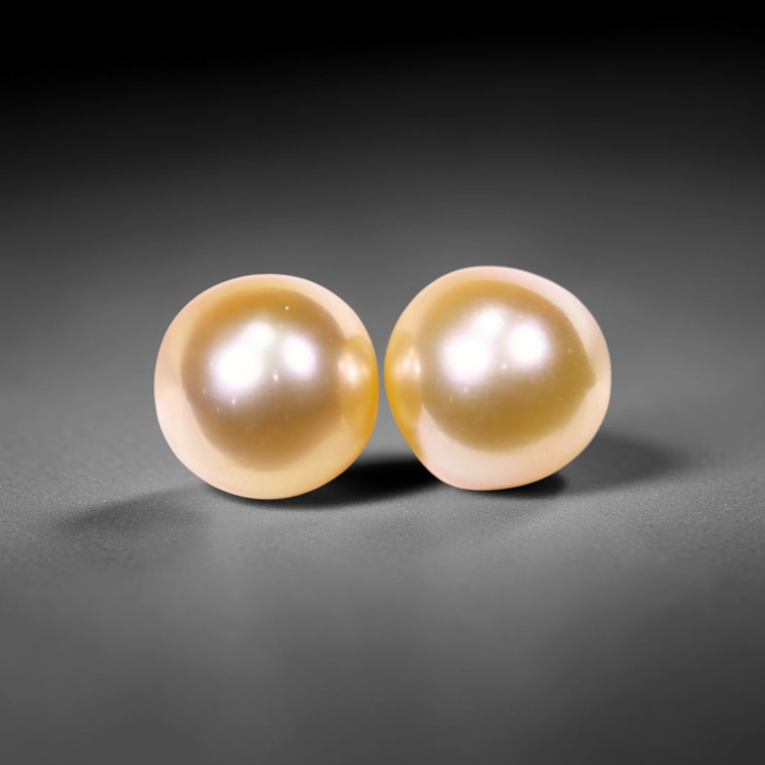 2.66cts Freshwater Pearl Pair 5.8mm, Peach Natural Colour - No Hole Drill , 509C: Ksmith Heritage Auctioneers Subject: Natural Pearl Treatment: None, Natural Colour Shape: Round Bead Type: Without hole, no drill