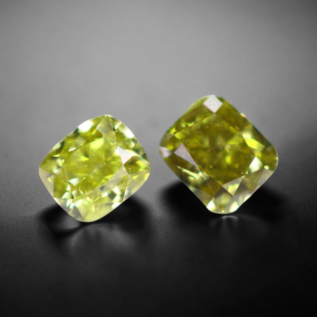 0.21Ct Fancy Diamond Set - Polished Faceted , 847E: Ksmith Heritage Auctioneers Subject: Natural Diamond Origin: Africa Carat Weight: 0.21Ct Dimension: 2.8x2.4x1.6 mm Treatment: Unheated Type: Faceted, Polished
