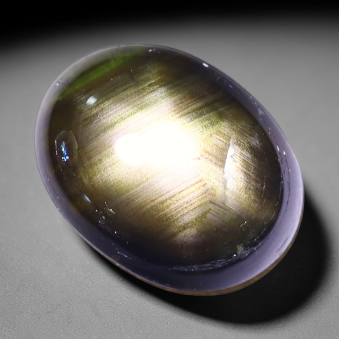 1.97cts 6 Rays Black Star Sapphire , 732E: Ksmith Heritage Auctioneers Subject: Natural 6 Rays Star Sapphire Origin: Myanmar Carat Weight: 1.97 cts Dimension: 8.8x6.6x2.4 mm Treatment: Diffusion Type: Cabochon, Pol