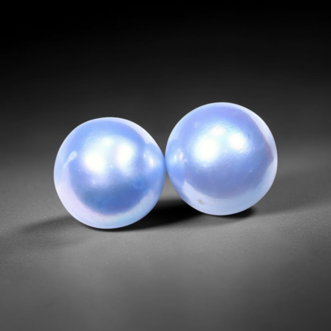 6.26cts Blue Freshwater Pearl Pair 7.6mm - No Hole Drill , 467C: Ksmith Heritage Auctioneers Subject: Natural Pearl Treatment: Colour Enhance Shape: Round Bead Type: Without hole, no drill