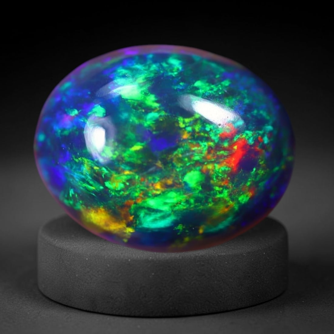 *3.02Ct Welo Black Opal Polished - Ethiopian Opal , 43E: Ksmith Heritage Auctioneers Subject: Natural Ethiopian Welo Black Opal Origin: Ethiopia Carat Weight: 3.02Ct Dimension: 11.6x9.5x5 mm Treatment: Smoked Type: Cabochon, Pol