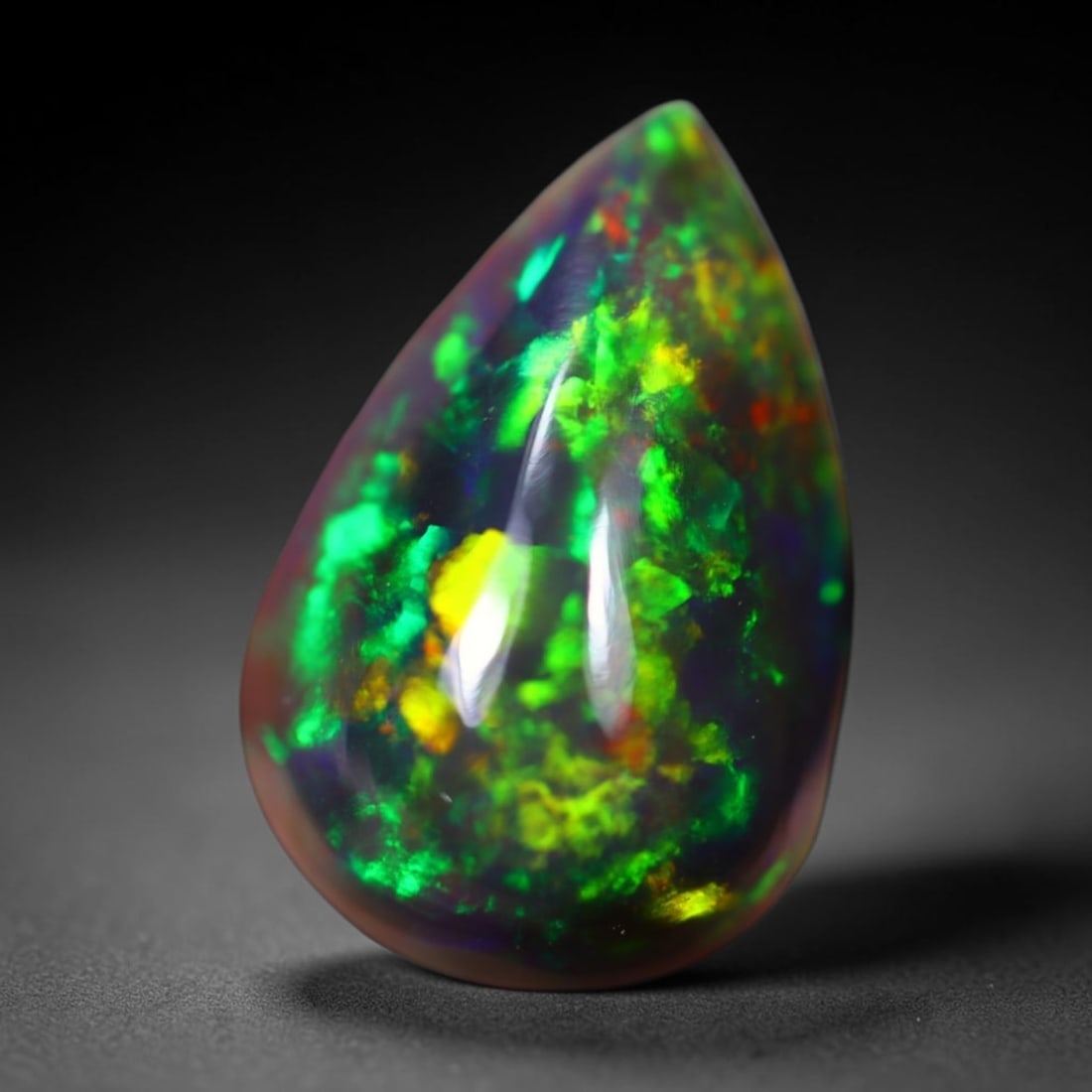 *2.21Ct Welo Black Opal Polished - Ethiopian Opal , 467E: Ksmith Heritage Auctioneers Subject: Natural Ethiopian Welo Black Opal Origin: Ethiopia Carat Weight: 2.21Ct Dimension: 12.4x8.3x4.9 mm Treatment: Smoked Type: Cabochon, P