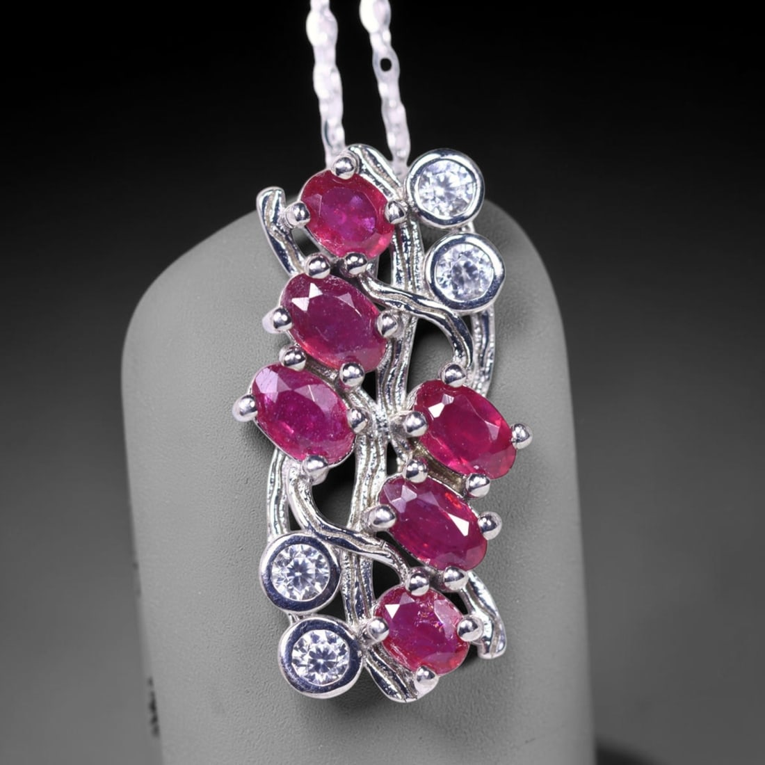 18inches Necklace Ruby - 925 Sterling Silver , 1192E: Ksmith Heritage Auctioneers Subject: Natural Ruby & Simulated CZ Origin: Thailand Carat Weight: 3.76g Dimension: Gemstone 3x5mm Type: Necklace