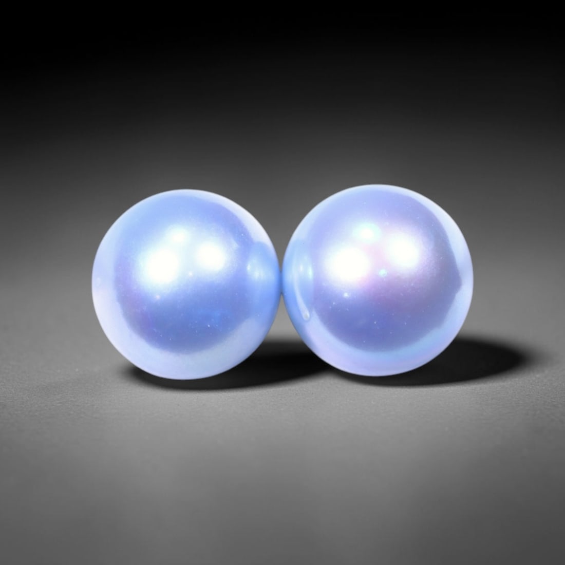 6.28cts Blue Freshwater Pearl Pair 7.5mm - No Hole Drill , 495C: Ksmith Heritage Auctioneers Subject: Natural Pearl Treatment: Colour Enhance Shape: Round Bead Type: Without hole, no drill