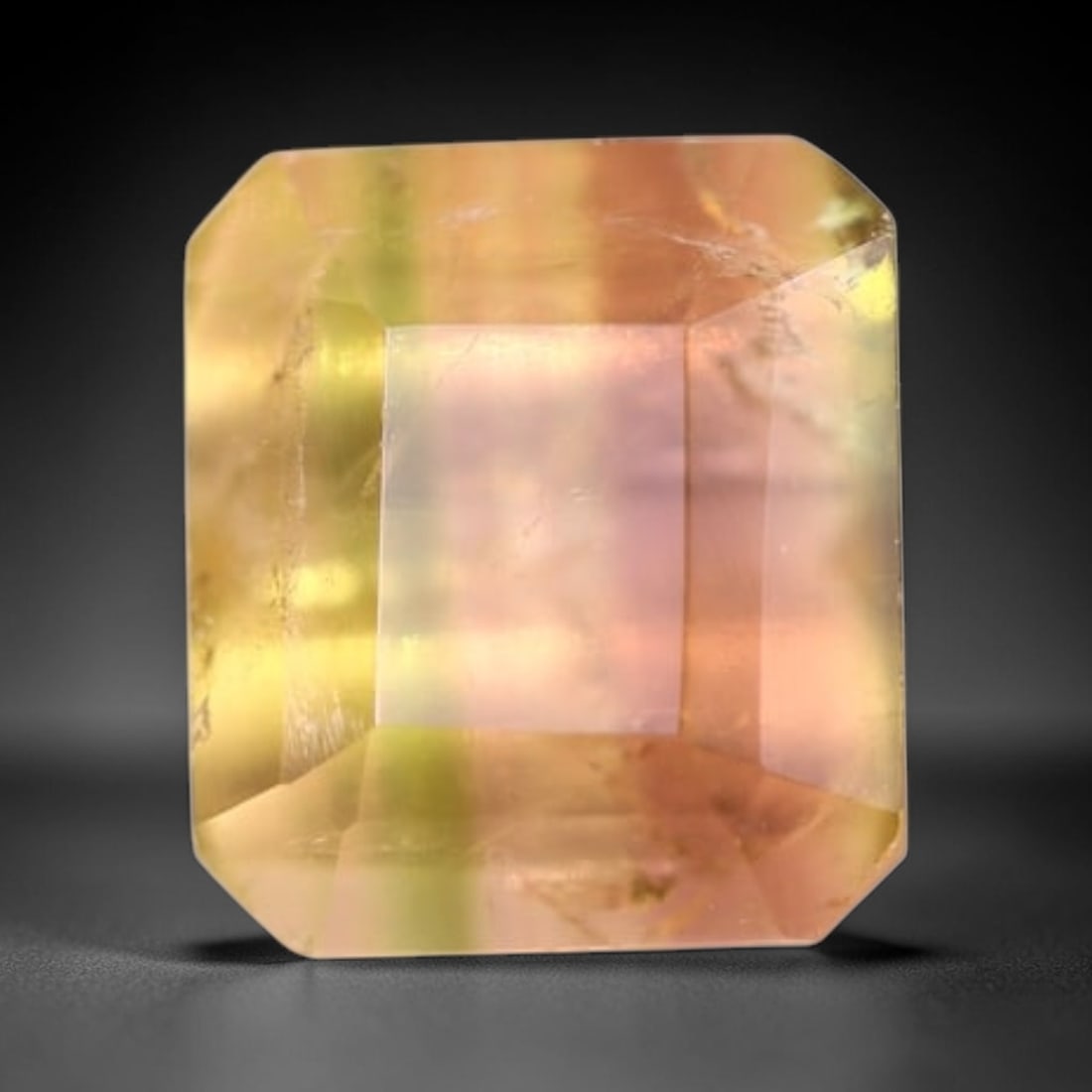*2.26Ct Natural Watermelon Tourmaline - Bi-Colour Faceted Cut, 171C: Ksmith Heritage Auctioneers Subject: Natural Tourmaline Origin: Africa Carat Weight: 2.26 Ct Dimension: 7.4x6.5x5.2 mm Type: Faceted, Polished