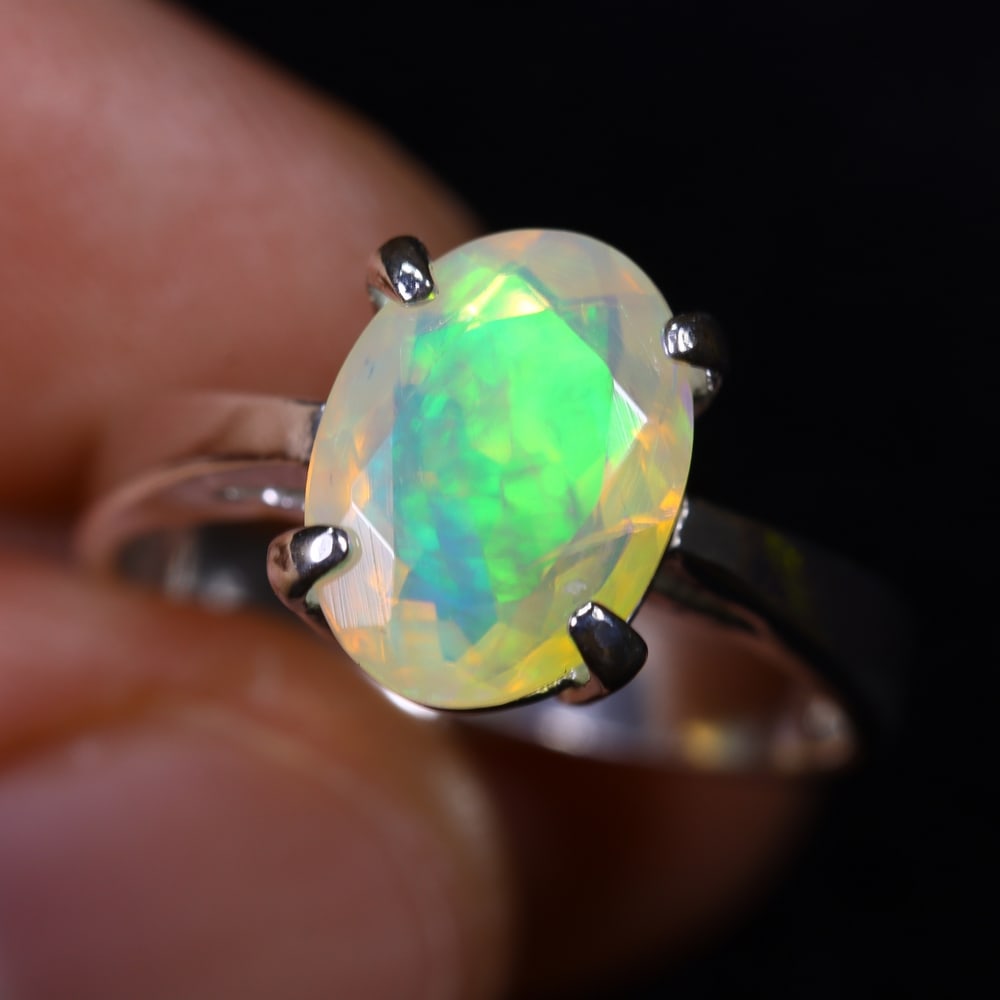 3.19g Natural Opal Stone Sterling Silver 925 Ring (Adjustable) , 139E: Ksmith Heritage Auctioneers Subject: Natural Ethiopian Opal Ring (Silver 925) Origin: Ethiopia Stone Dimension: 11x8mm Treatment: Natural Untreated Type: Faceted, Polished