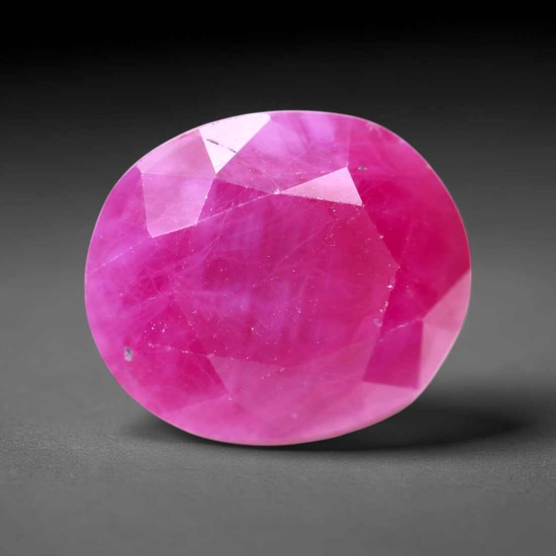 5.27 carats Natural Ruby Gemstone - 11x9x5.4mm , 869C: Ksmith Heritage Auctioneers Subject: Natural Ruby Origin: Burma Treatment: Heated Only Type: Faceted, Polished