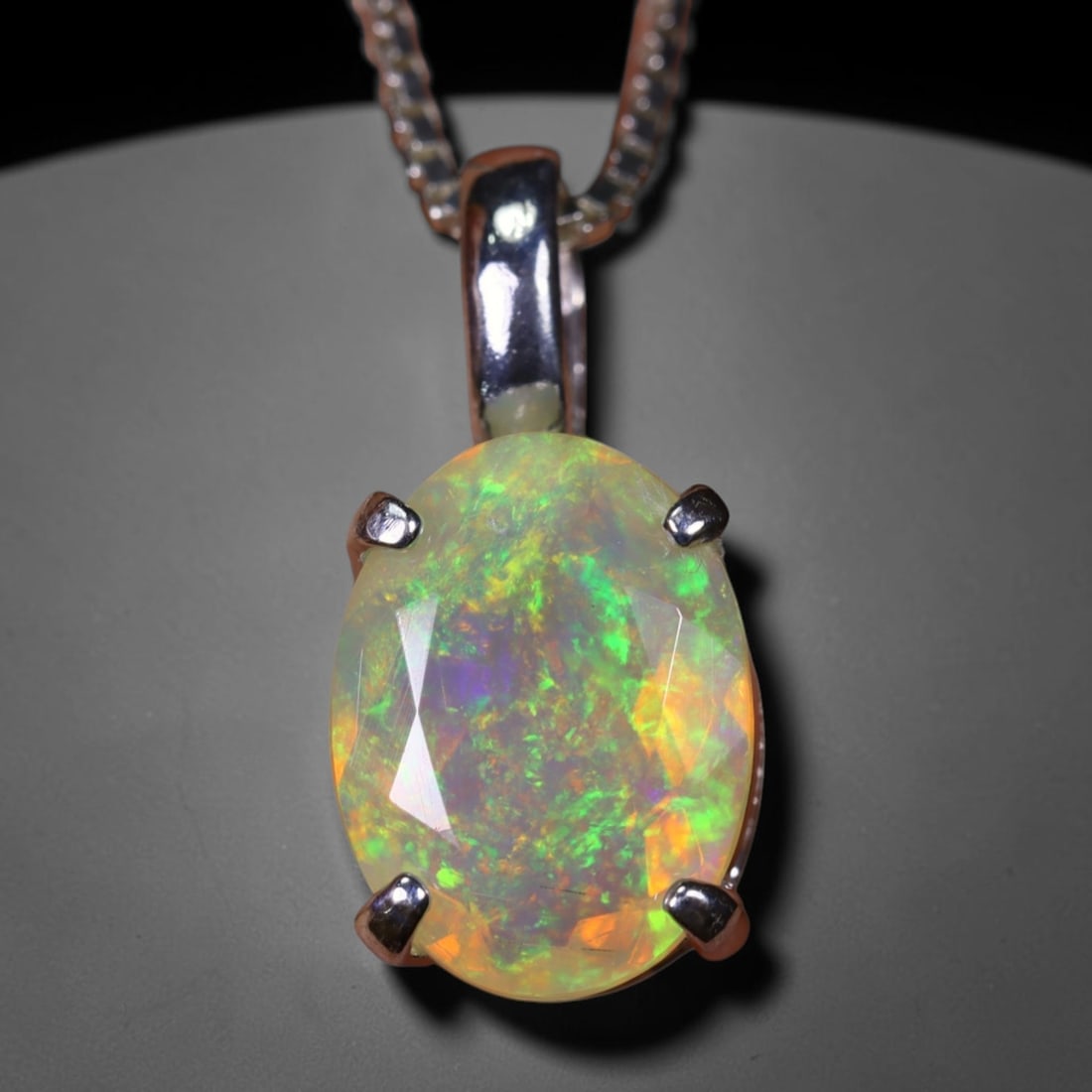 1.74g Natural Opal Stone Sterling Silver 925 Necklace (Pendant with Chain) , 1175E: Ksmith Heritage Auctioneers Subject: Natural Ethiopian Opal Necklace Origin: Ethiopia Pendant Dimension : 18x6mm (included clasp) Stone Dimension: 11x8mm Treatment: Natural Untrea
