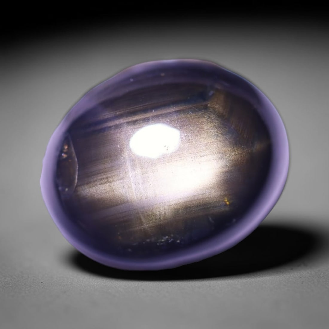 5.32cts 6 Rays Black Star Sapphire , 180E: Ksmith Heritage Auctioneers Subject: Natural 6 Rays Star Sapphire Origin: Myanmar Carat Weight: 5.32cts Dimension: 10.6x8.3x4.6 mm Treatment: Diffusion Type: Cabochon, Pol