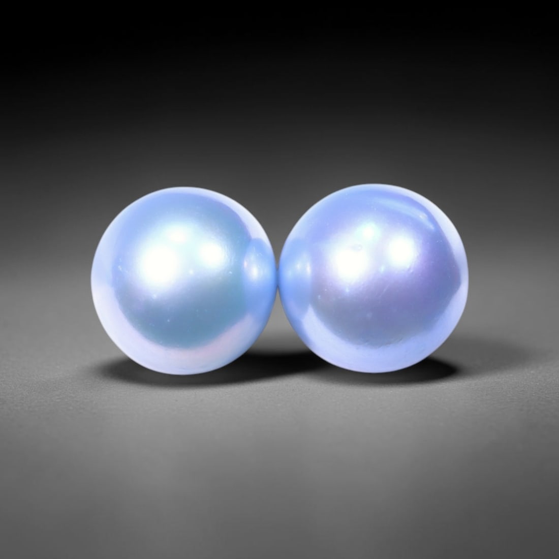 6.45cts Blue Freshwater Pearl Pair 7.6mm - No Hole Drill , 486C: Ksmith Heritage Auctioneers Subject: Natural Pearl Treatment: Colour Enhance Shape: Round Bead Type: Without hole, no drill