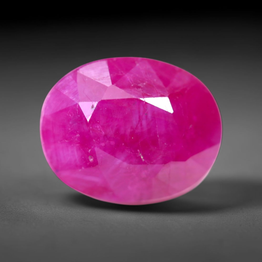 6.07 carats Natural Ruby Gemstone - 11x8.7x6.5mm , 867C: Ksmith Heritage Auctioneers Subject: Natural Ruby Origin: Burma Treatment: Heated Only Type: Faceted, Polished