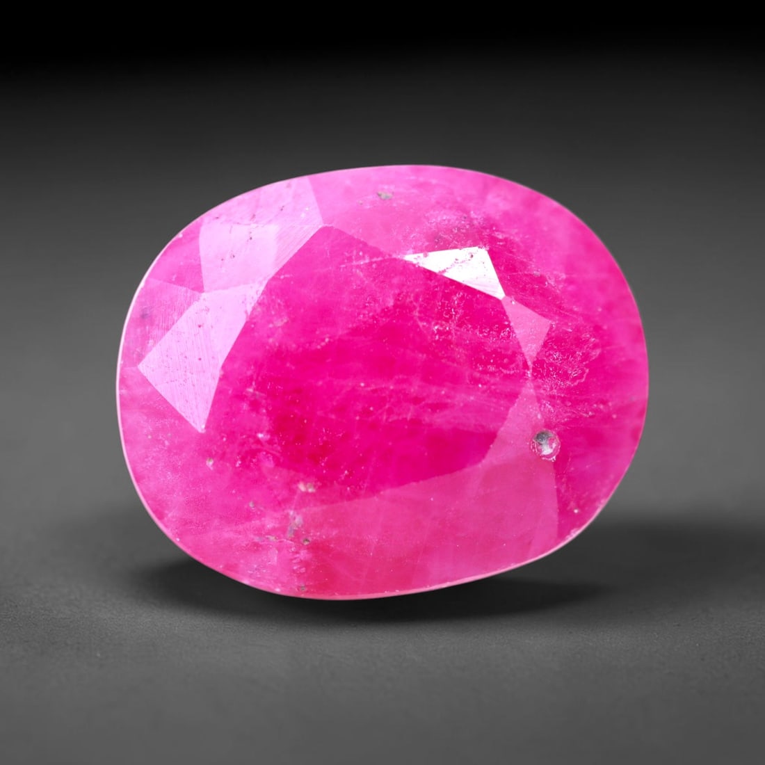 5.43 carats Natural Ruby Gemstone - 11.8x9.5x5mm , 866C: Ksmith Heritage Auctioneers Subject: Natural Ruby Origin: Burma Treatment: Heated Only Type: Faceted, Polished