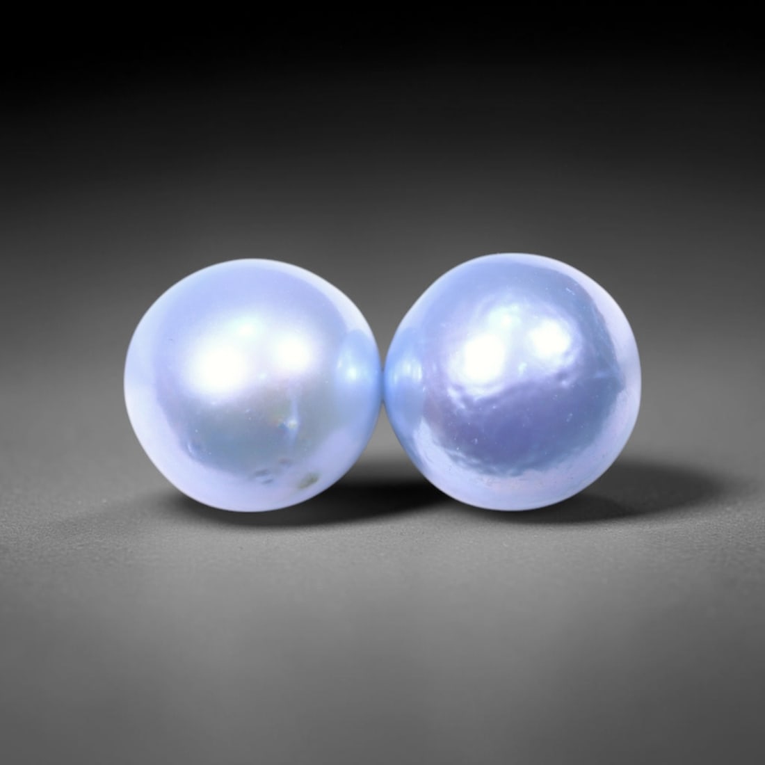6.08cts Blue Freshwater Pearl Pair 7.6mm - No Hole Drill , 492C (1 of 2)