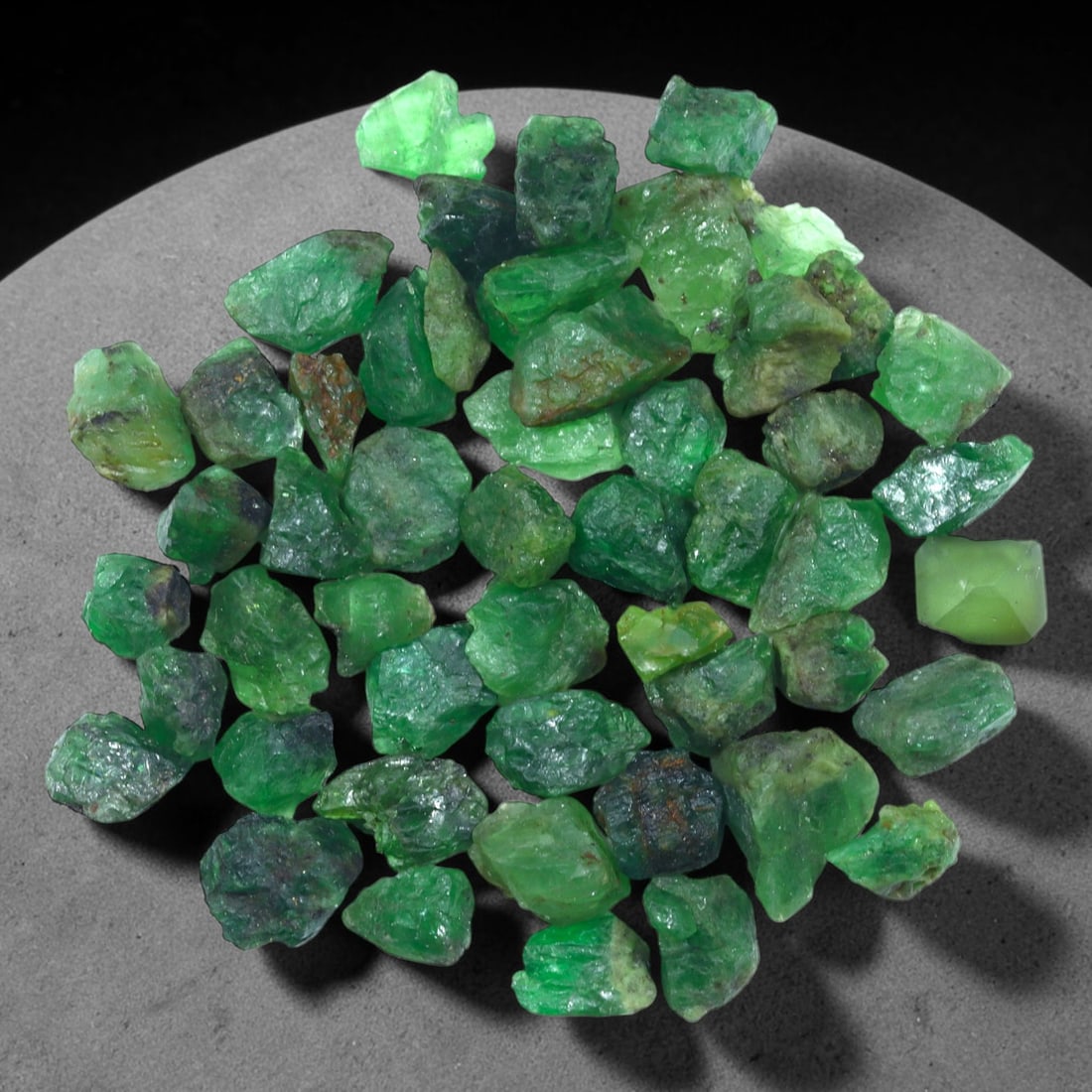 60Ct Raw Tsavorite Freeform Lot - Rough Specimen , 791C: Ksmith Heritage Auctioneers Subject: Natural Tsavorite