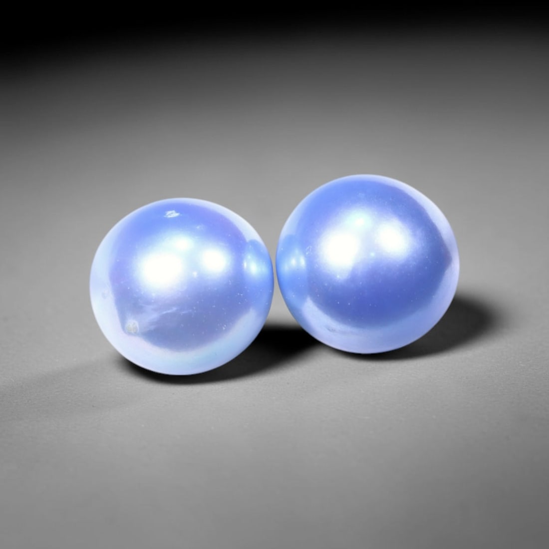6.36cts Blue Freshwater Pearl Pair 7.8mm - No Hole Drill , 468C: Ksmith Heritage Auctioneers Subject: Natural Pearl Treatment: Colour Enhance Shape: Round Bead Type: Without hole, no drill