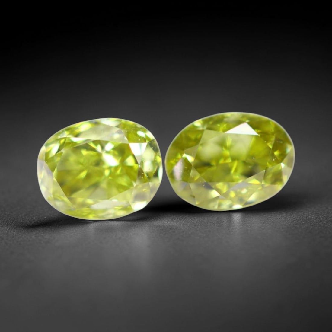 0.33Ct Fancy Diamond Set - Polished Faceted , 784E: Ksmith Heritage Auctioneers Subject: Natural Diamond Origin: Africa Carat Weight: 0.33Ct Dimension: 3.5x2.6x1.9 mm Treatment: Unheated Type: Faceted, Polished