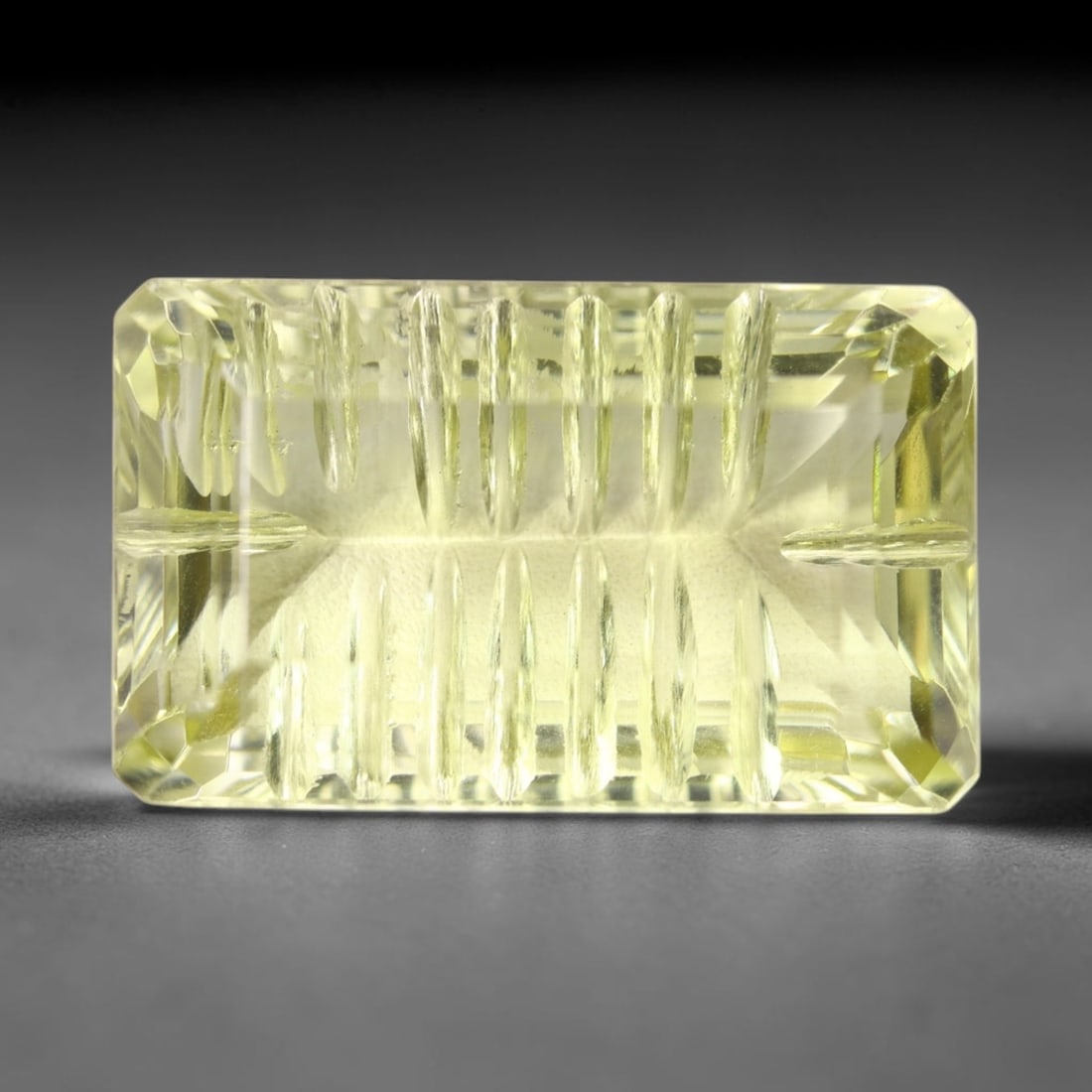 42.42Ct Lemon Carving Quartz - Polished Carving, 965B: Ksmith Heritage Auctioneers Subject: Natural Lemon Quartz Origin: Brazil Carat Weight: 42.42Ct Dimension: 27.6x16.9x11.2 mm Treatment: Untreated Type: Carving, Polished