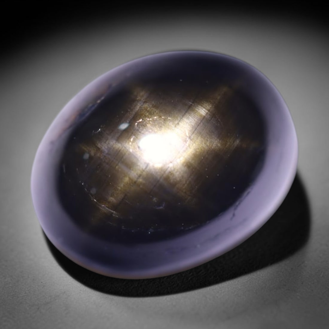 2.98cts 6 Rays Black Star Sapphire , 384E: Ksmith Heritage Auctioneers Subject: Natural 6 Rays Star Sapphire Origin: Myanmar Carat Weight: 2.98 cts Dimension: 8.8x6.7x4.1 mm Treatment: Diffusion Type: Cabochon, Pol