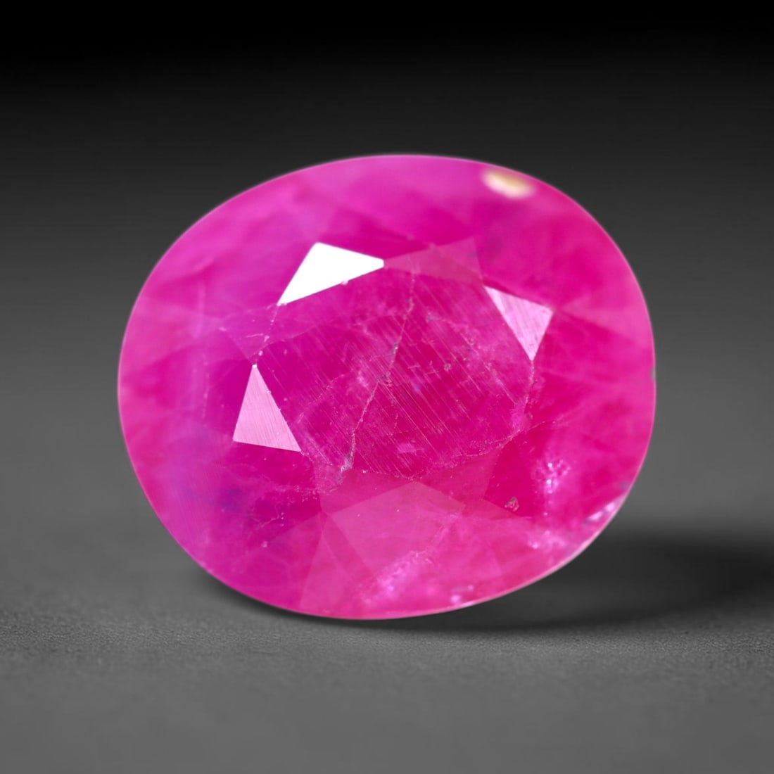 4.59 carats Natural Ruby Gemstone - 10.6x9.3x5mm , 861C: Ksmith Heritage Auctioneers Subject: Natural Ruby Origin: Burma Treatment: Heated Only Type: Faceted, Polished