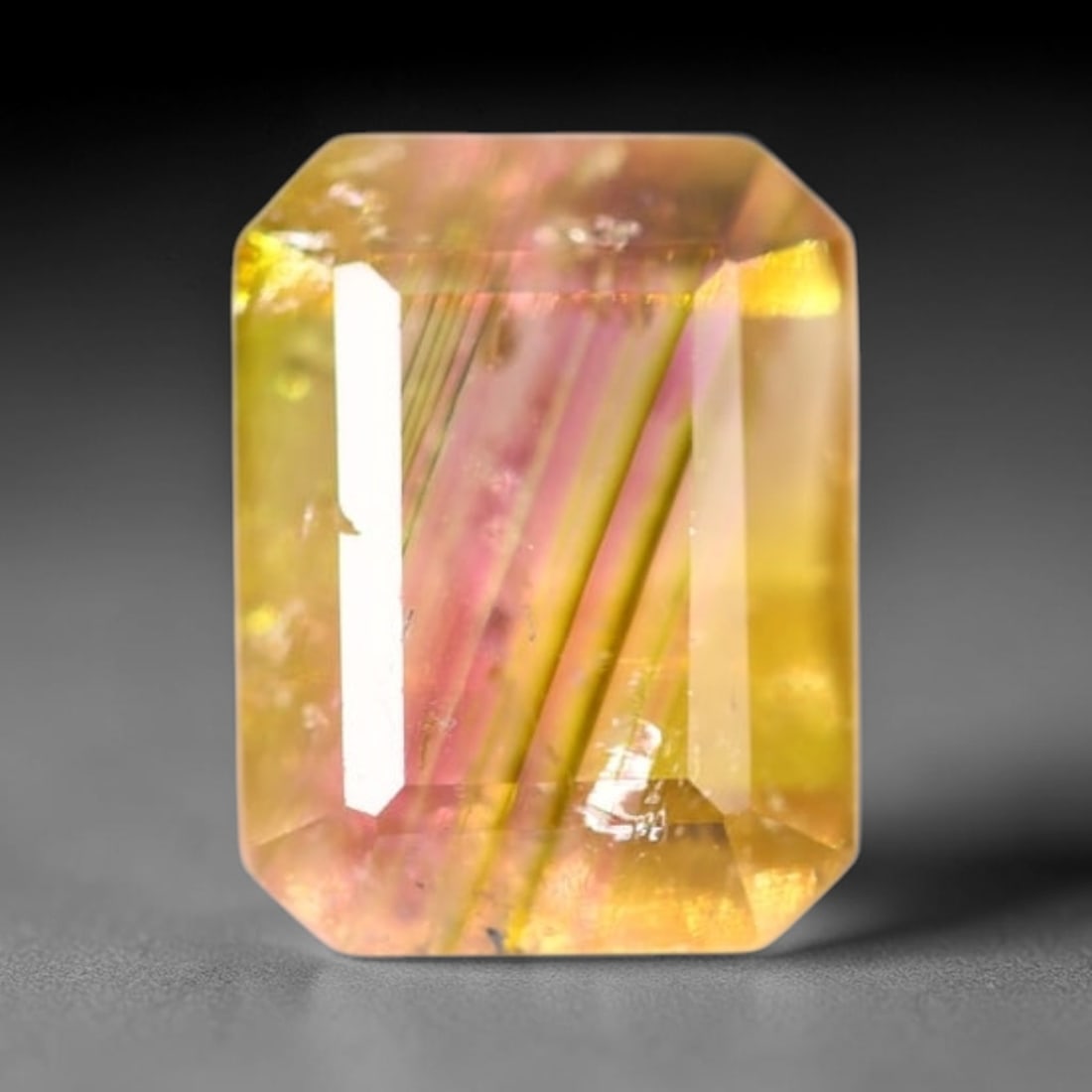 *2.73Ct Natural Watermelon Tourmaline - Bi-Colour Faceted Cut, 172C: Ksmith Heritage Auctioneers Subject: Natural Tourmaline Origin: Africa Carat Weight: 2.73 Ct Dimension: 9.1x6.8x4.8 mm Type: Faceted, Polished