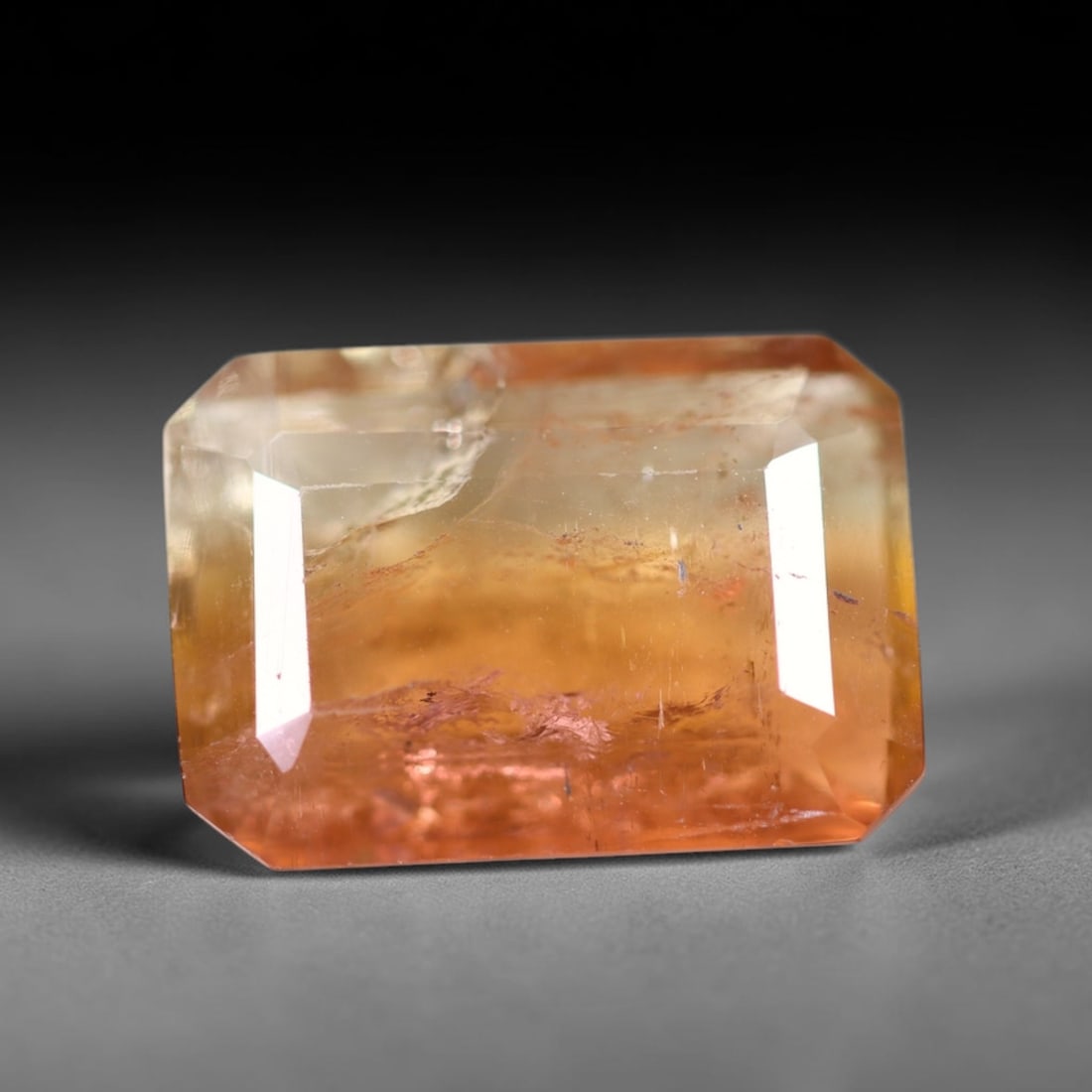 3.82cts Natural Watermelon Tourmaline - Bi-Colour Faceted Cut , 1094E: Ksmith Heritage Auctioneers Subject: Natural Tourmaline Origin: Africa Carat Weight: 3.82 cts Dimension: 11.5x8x4.3 mm Type: Faceted, Polished