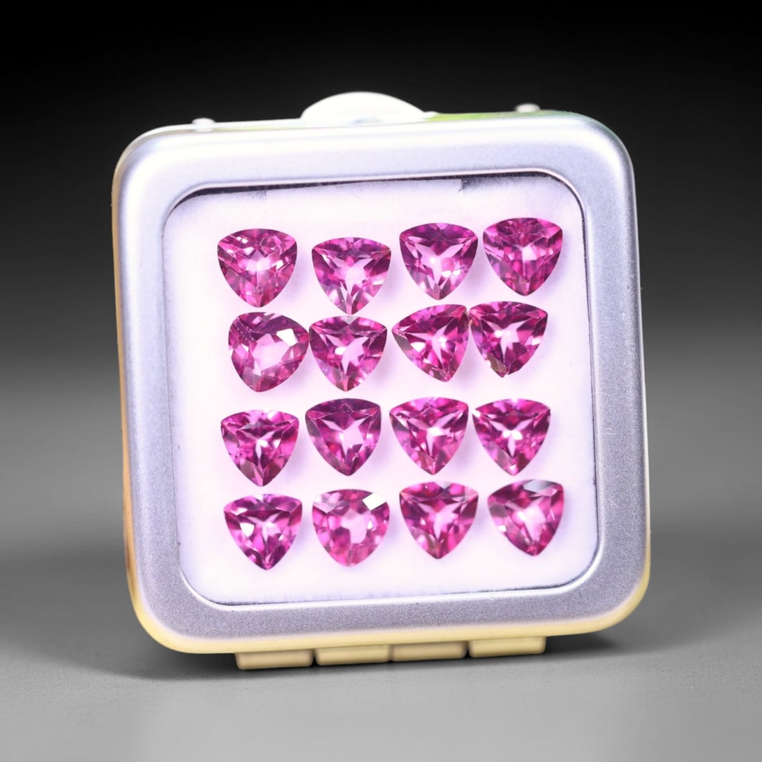 *13.80cts Natural Pink Topaz Set - Polished Faceted , 6mm, 49C: Ksmith Heritage AuctioneersSubject: Natural Topaz (without box) Origin: Myanmar Treatment: Coated