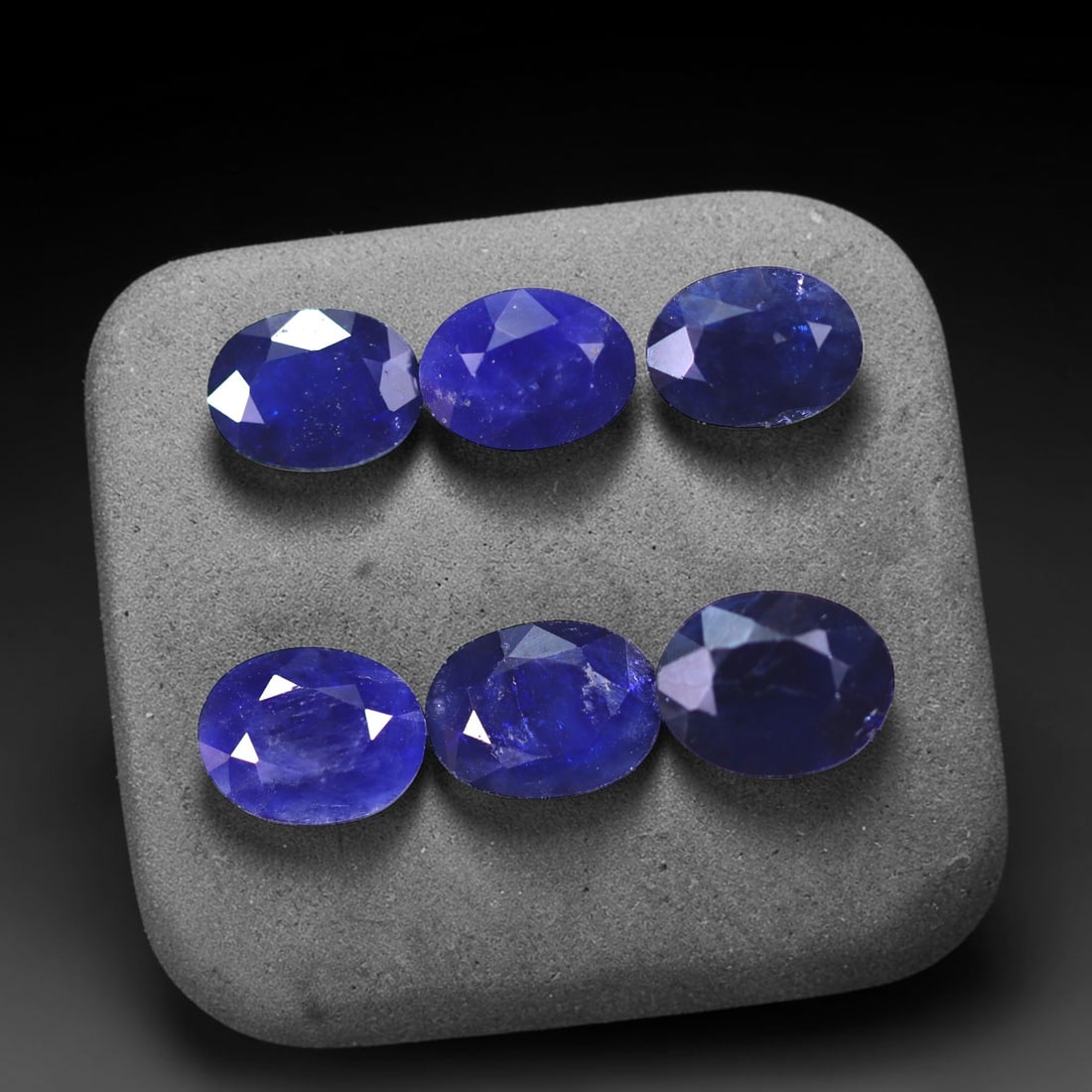 11.20 Ct Blue Sapphire Lot - 9x7x3mm , 988C (1 of 3)