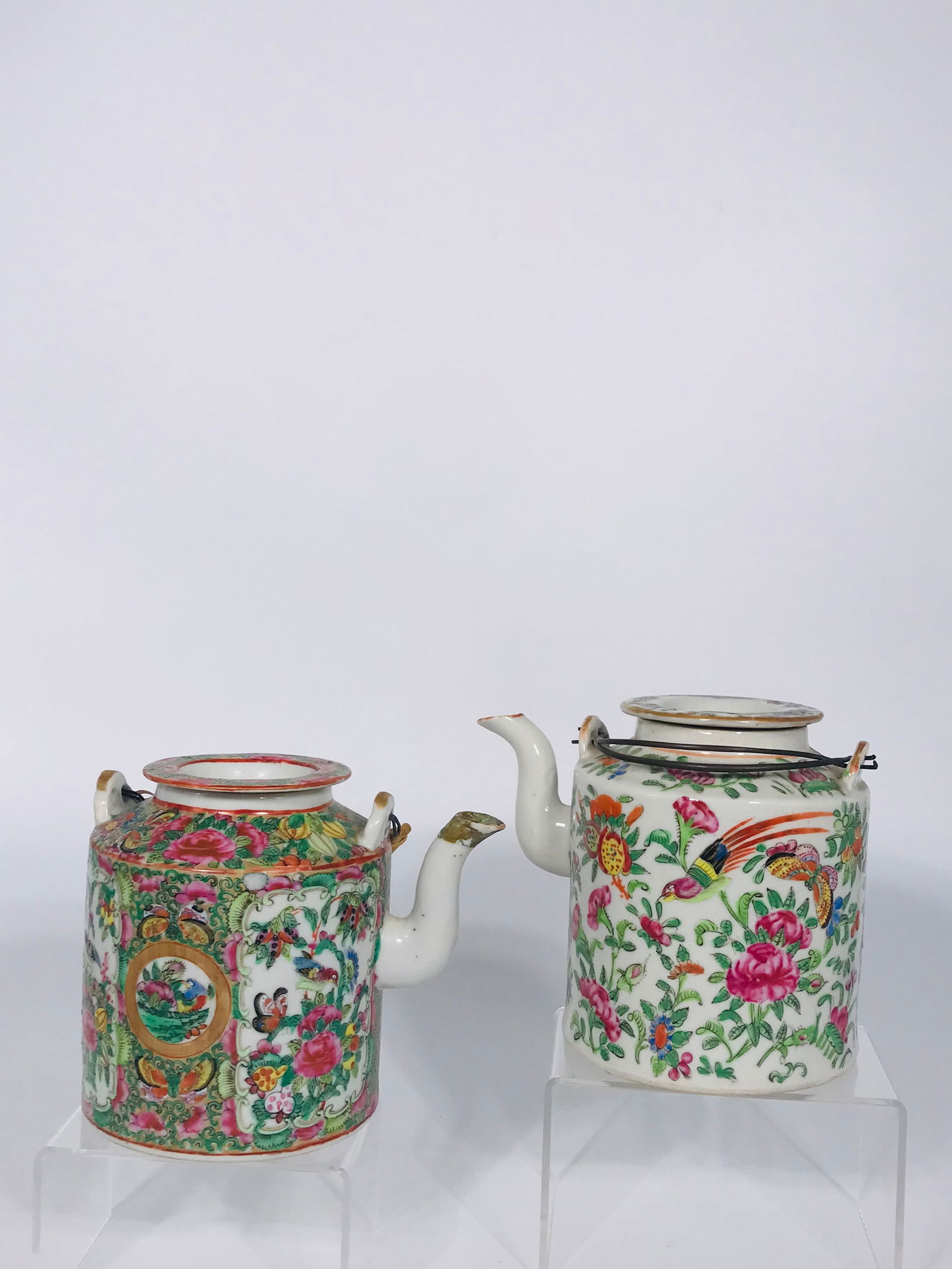 Two Chinese Export Teapots, 19th Centruy (1 of 12)