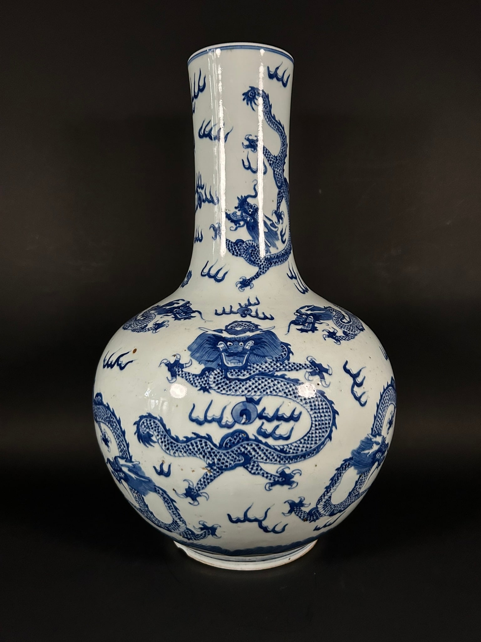 A Large Blue and White 'Dragon' Vase, Qing Dynasty (1 of 8)