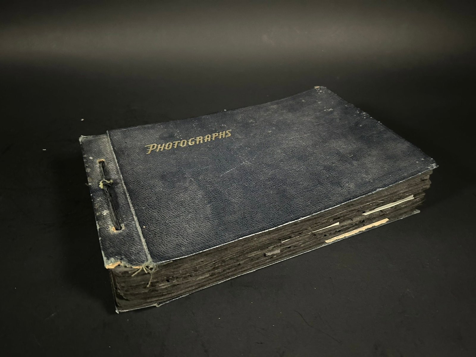 A Family Photo Album, 1951-1961: A family photo album contains photos of the daily life in the United States, mainly in New England region, as well as photos shot in Korean during 1950s and 1960s. 11.1/4 x 7.1/4 in.